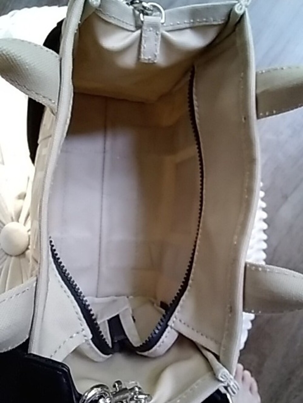 Marc Jacobs Beige Canvas Tote Crossbody - SMALL - Picture 2 of 4